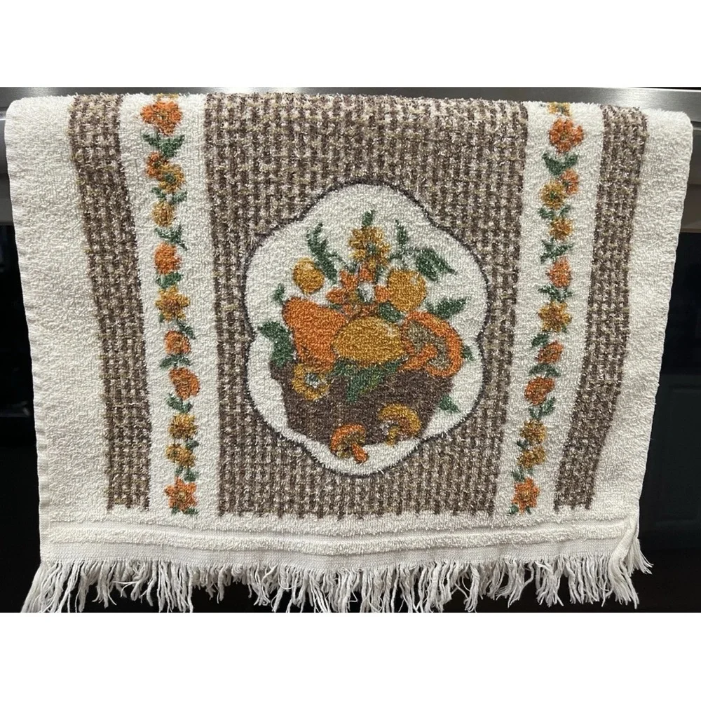 Cannon vintage cotton blend kitchen towel Autumn‎ colors mushrooms flowers 24x14